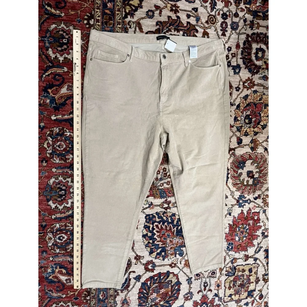 New with Tag Banana Republic Beige Micro Corduroy Fall Pants Size 35